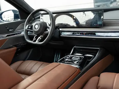 2024 بي ام دبليو الفئة السابعة 740 إل أي