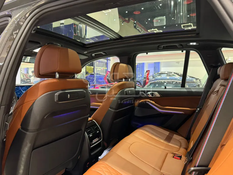 2024 بي ام دبليو الفئة اكس 5 إم