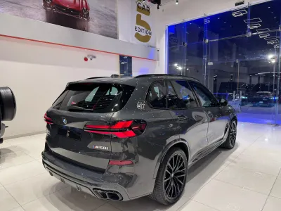 2024 بي ام دبليو الفئة اكس 5 إم