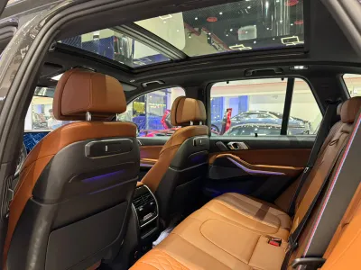 2024 بي ام دبليو الفئة اكس 5 إم