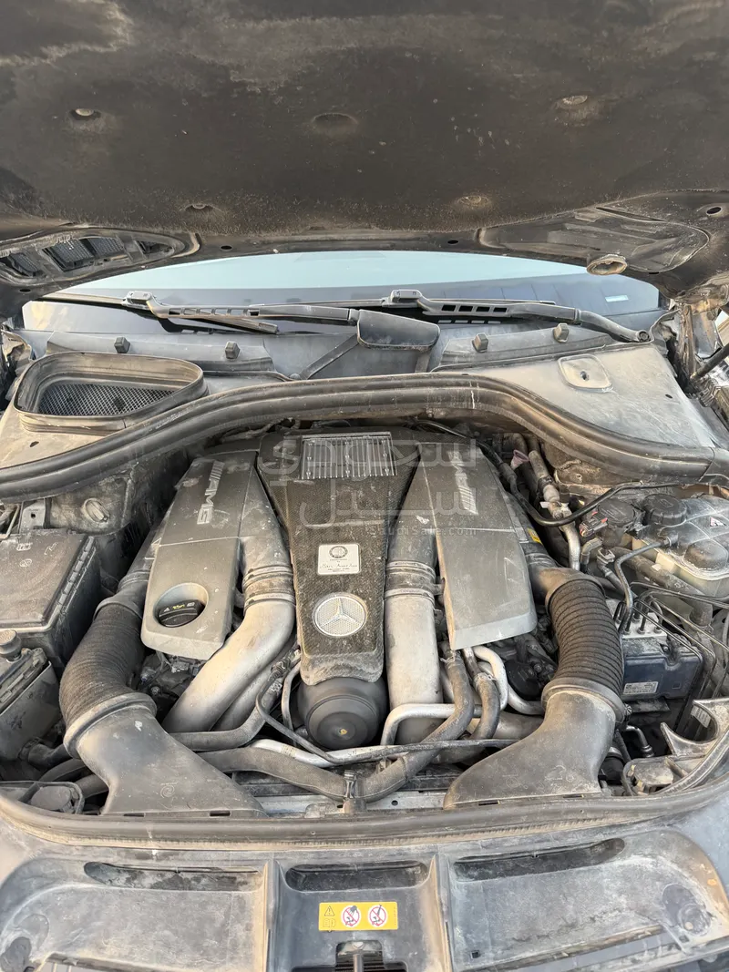 2015 مرسيدس - بنز إم إل 63 أي إم جي