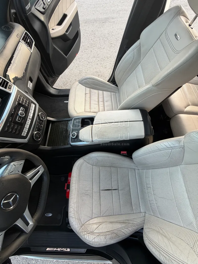 2015 مرسيدس - بنز إم إل 63 أي إم جي