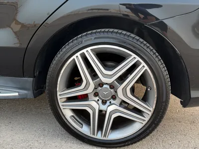 2015 مرسيدس - بنز إم إل 63 أي إم جي