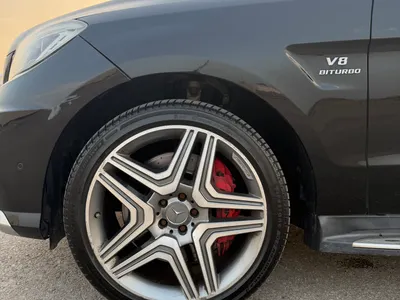 2015 مرسيدس - بنز إم إل 63 أي إم جي