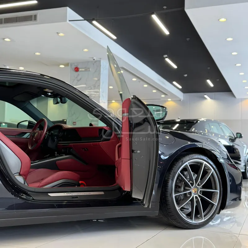 2021 بورش 911 كاريرا