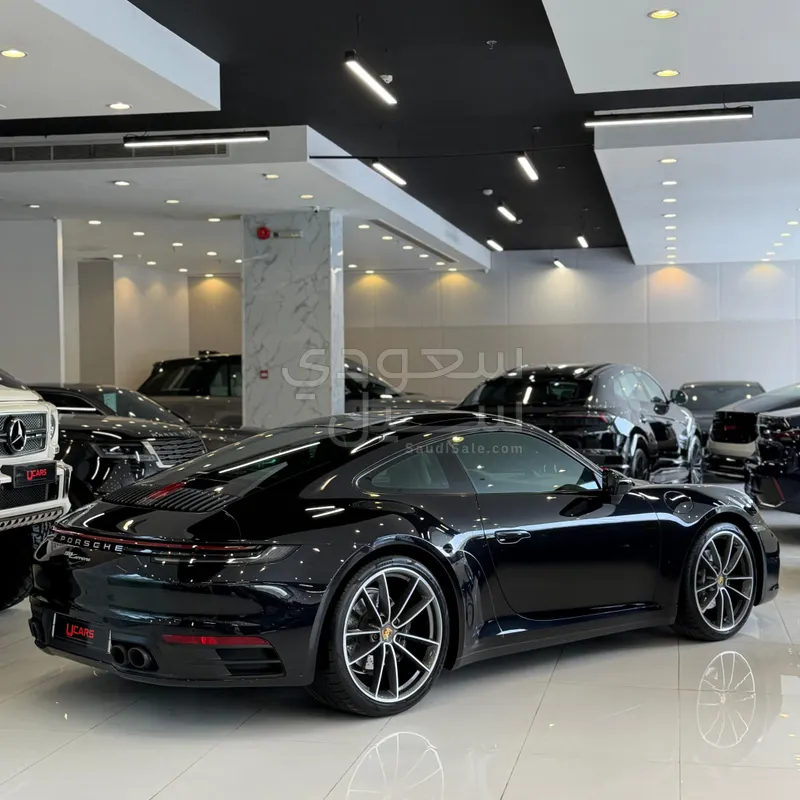2021 بورش 911 كاريرا