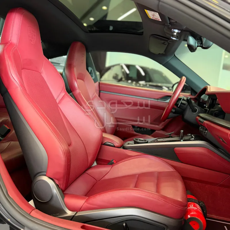 2021 بورش 911 كاريرا