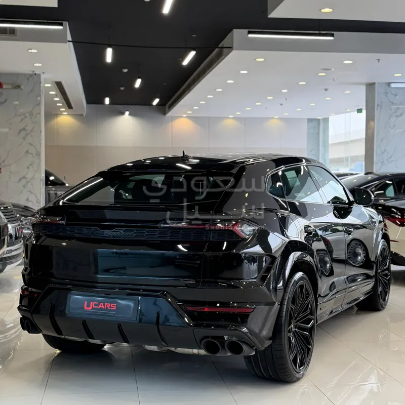 2025 لمبرجيني اوروس