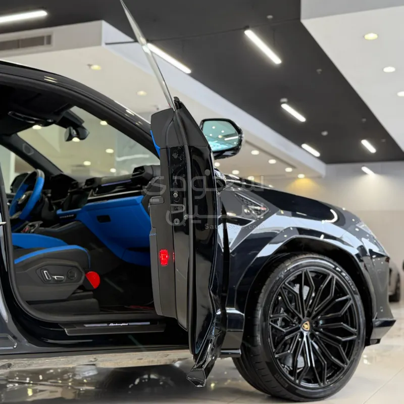 2025 لمبرجيني اوروس