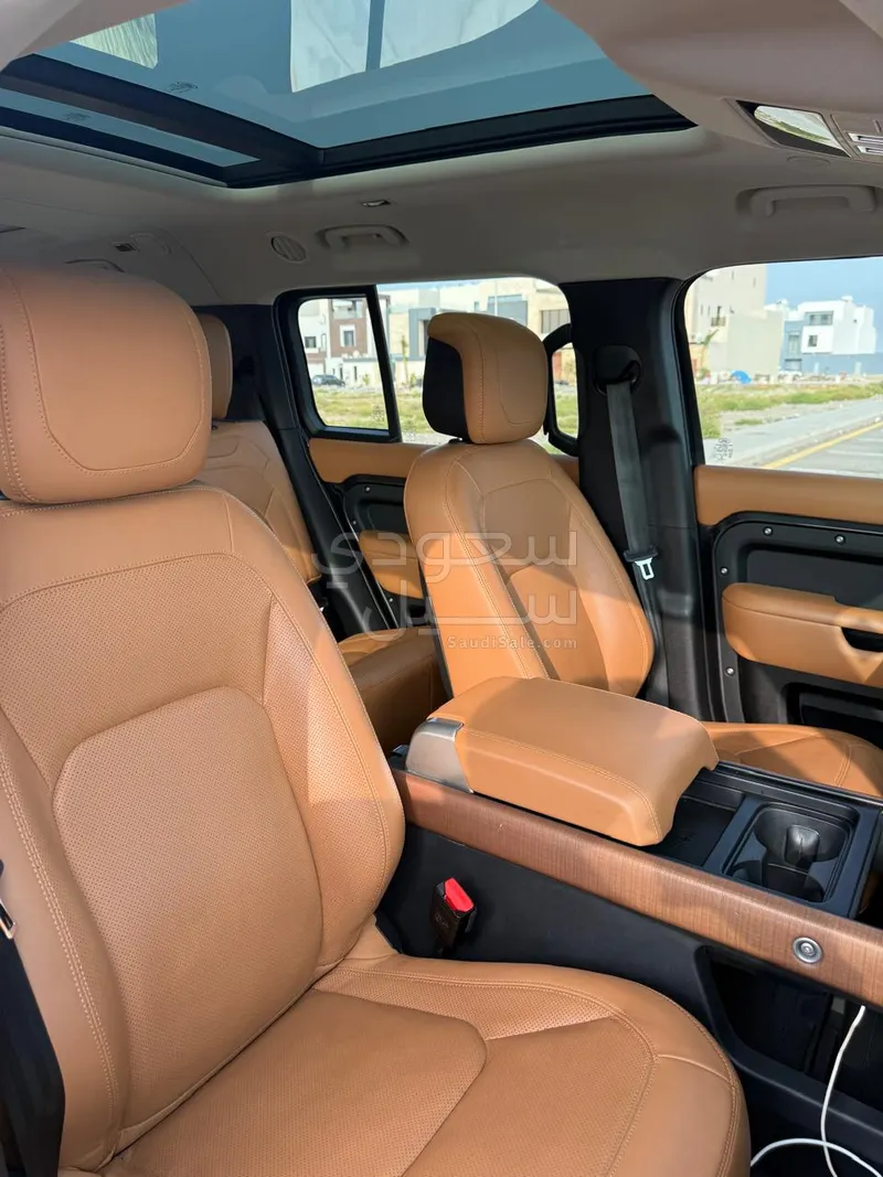 2023 لاند روفر ديفيندر 130