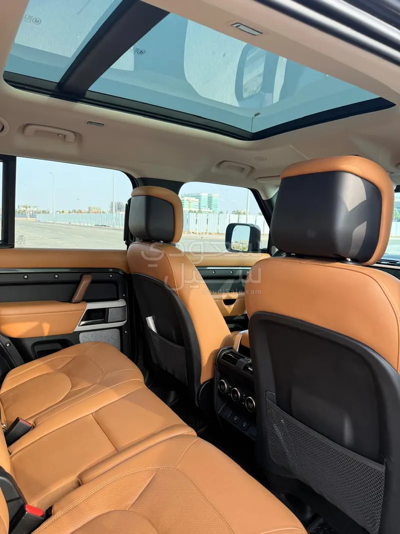 2023 لاند روفر ديفيندر 130