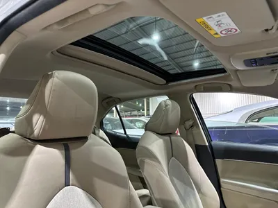 2023 تويوتا كامري جي ال اي