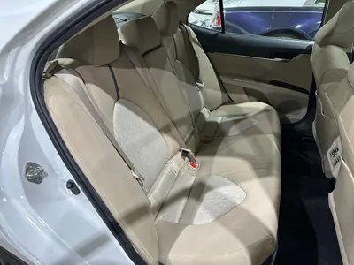 2023 تويوتا كامري جي ال اي