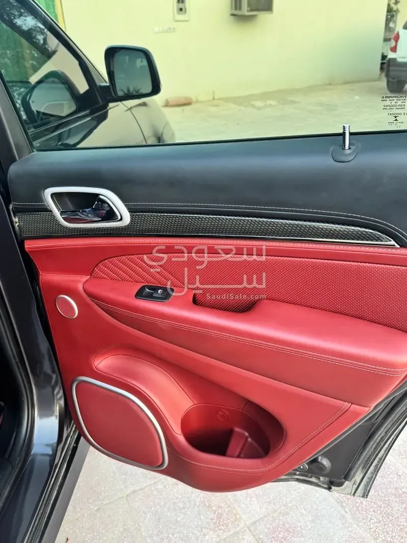 2018 جييب جراند شيروكي تراك هوك