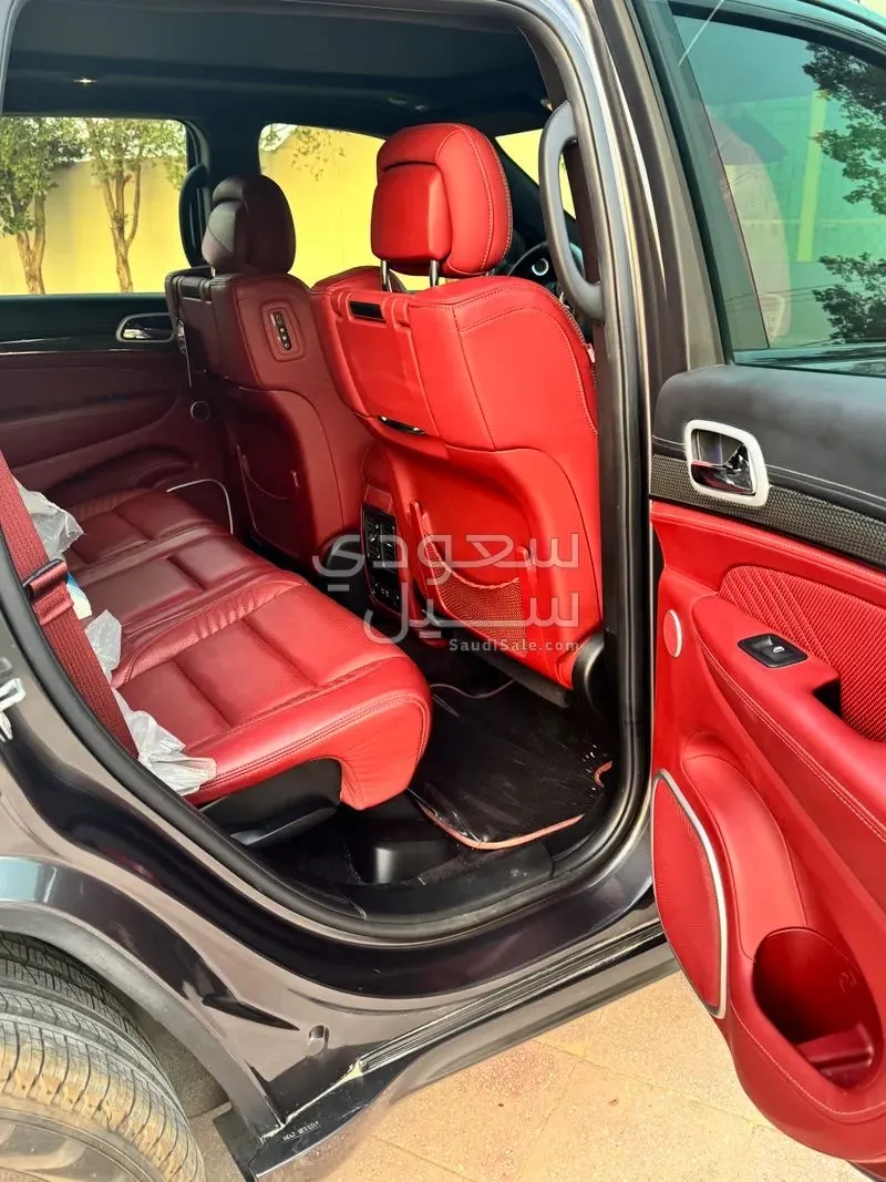 2018 جييب جراند شيروكي تراك هوك