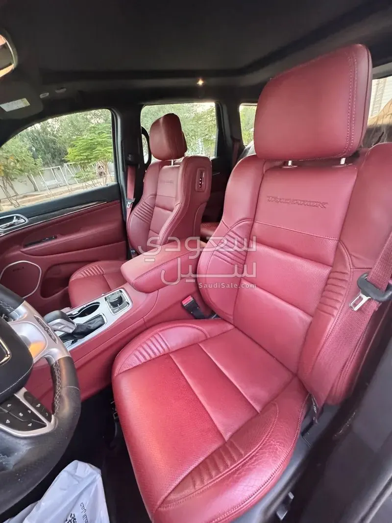 2018 جييب جراند شيروكي تراك هوك