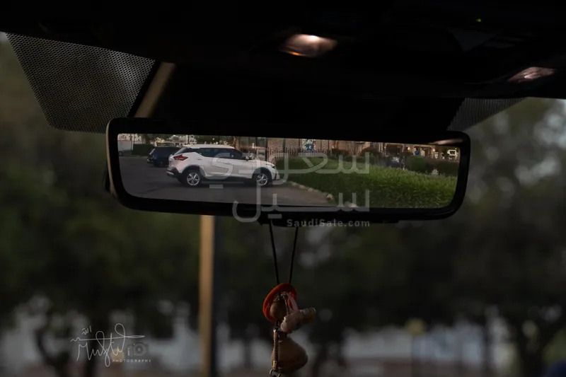 2024 لكزس أر إكس 350