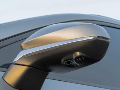 2024 لكزس أر إكس 350