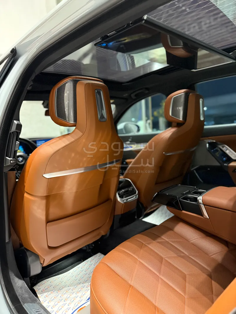 2023 بي ام دبليو الفئة السابعة 735أي