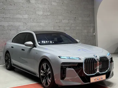 2023 بي ام دبليو الفئة السابعة 735أي