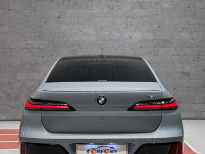 2023 بي ام دبليو الفئة السابعة 735أي