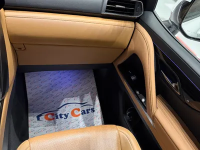 2024 لكزس إل إكس 600