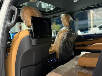 2024 لكزس إل إكس 600