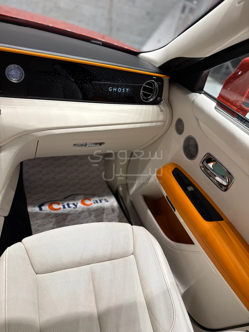 2024 رولز رويس قوست بلاك اديشن