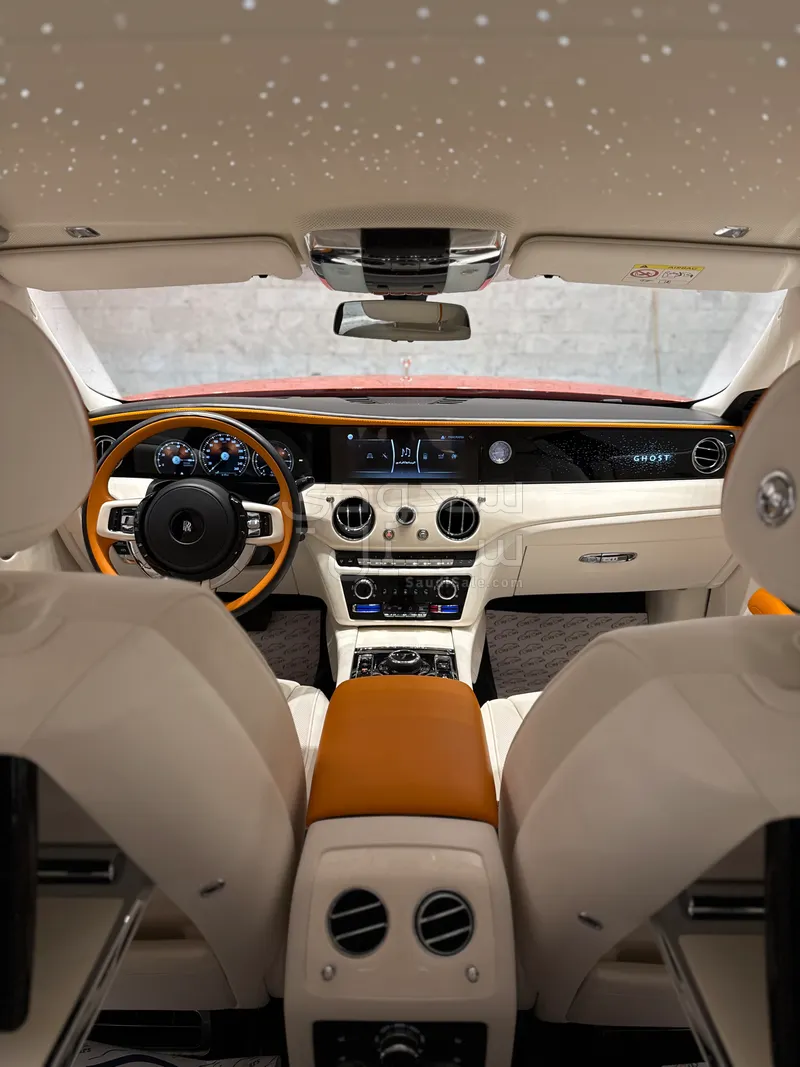 2024 رولز رويس قوست بلاك اديشن