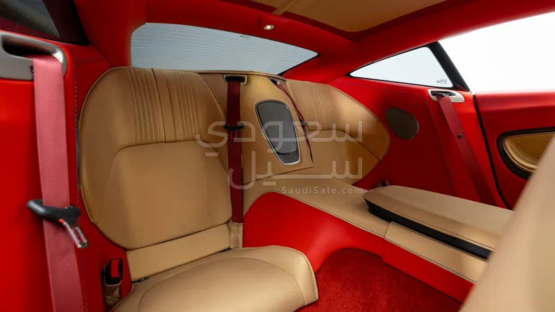 2018 استون مارتن دي بي 11