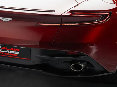 2018 استون مارتن دي بي 11