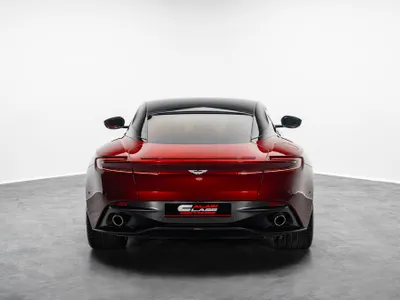 2018 استون مارتن دي بي 11