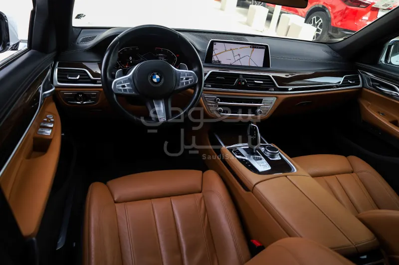 2020 بي ام دبليو الفئة السابعة 730 إل أي