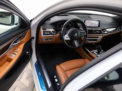 2020 بي ام دبليو الفئة السابعة 730 إل أي