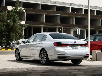 2020 بي ام دبليو الفئة السابعة 730 إل أي