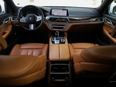 2020 بي ام دبليو الفئة السابعة 730 إل أي