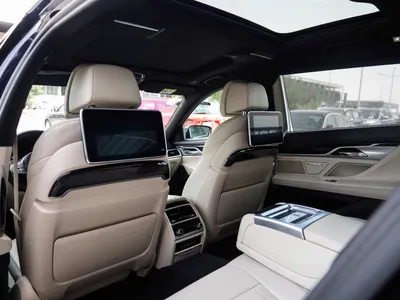 2020 بي ام دبليو الفئة السابعة 730 إل أي