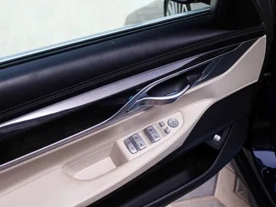 2020 بي ام دبليو الفئة السابعة 730 إل أي