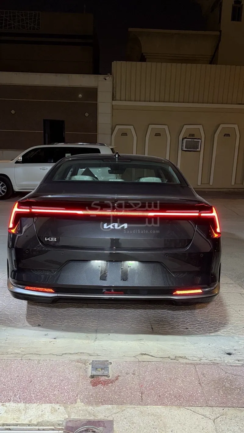 2026 كيا كاي8