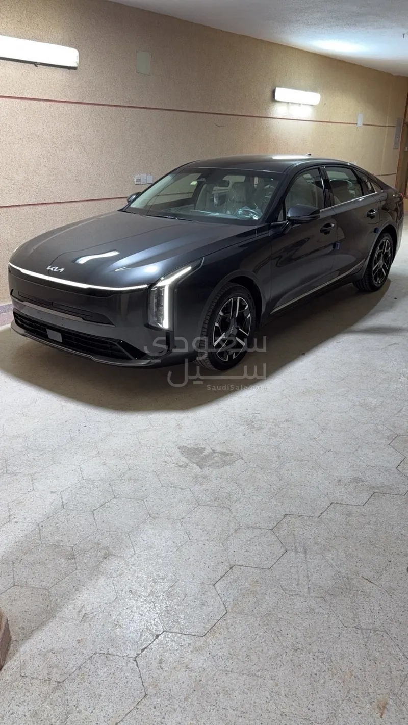 2026 كيا كاي8
