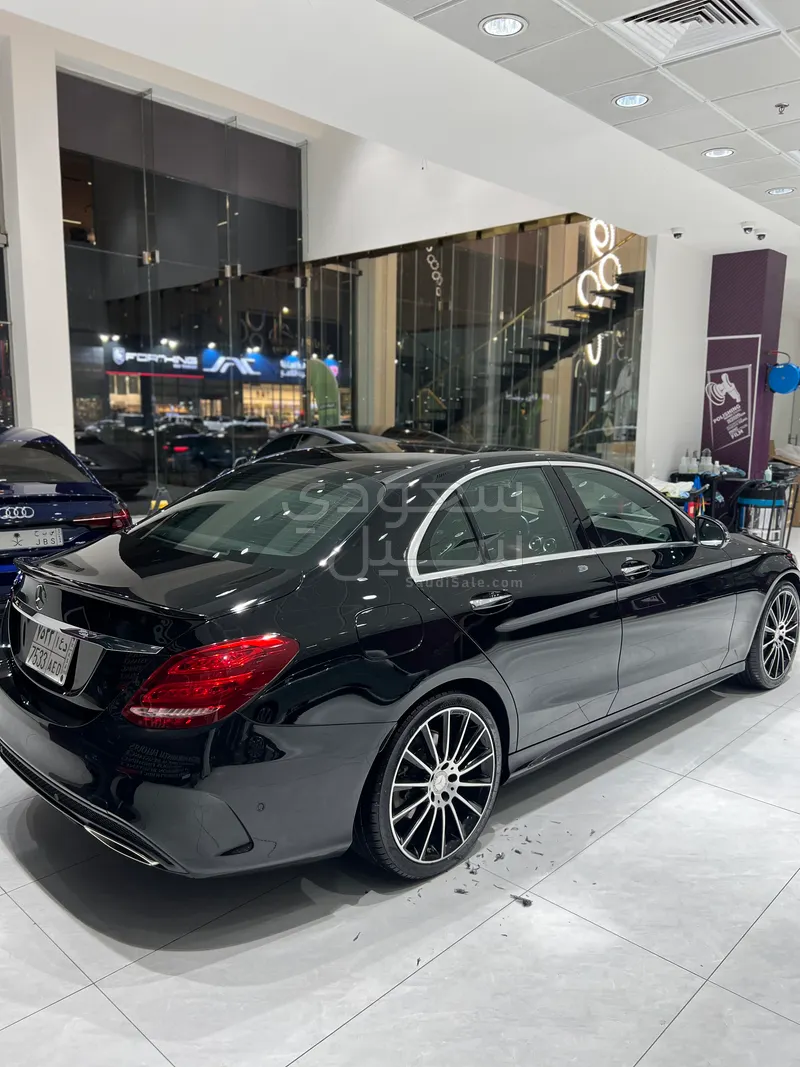 2017 مرسيدس - بنز سي 200