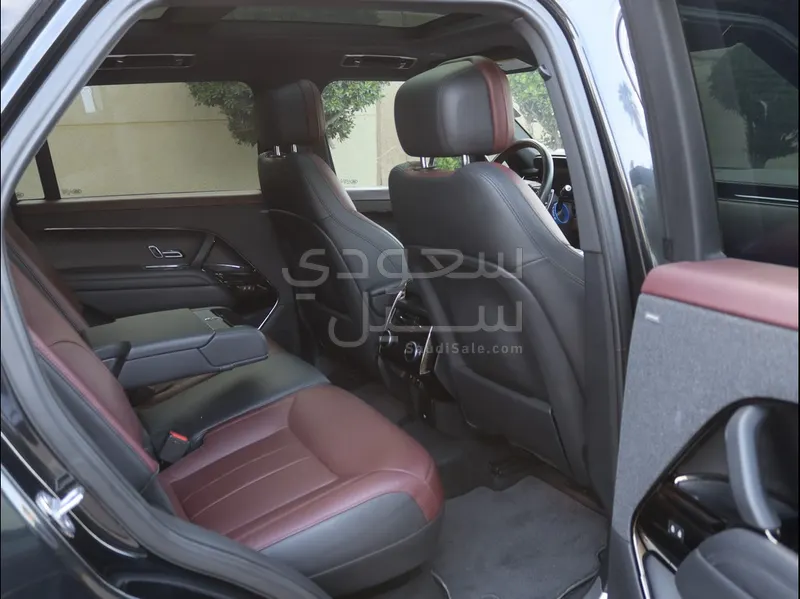 2023 لاند روفر رينج روفر سبورت اس اي