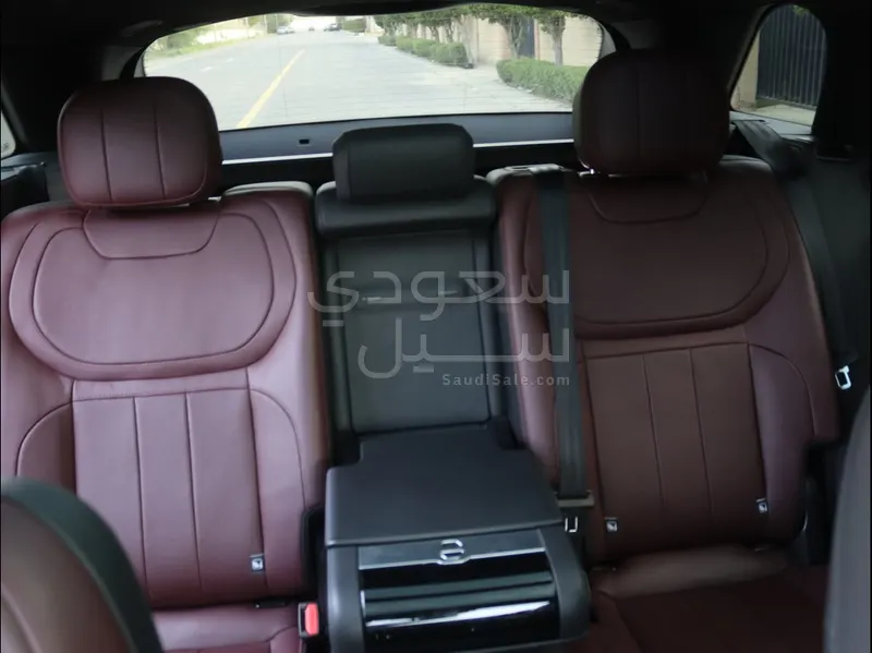 2023 لاند روفر رينج روفر سبورت اس اي