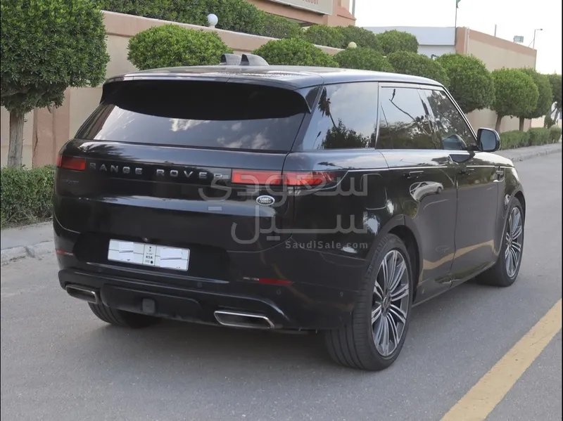 2023 لاند روفر رينج روفر سبورت اس اي