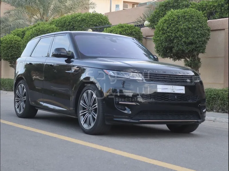 2023 لاند روفر رينج روفر سبورت اس اي