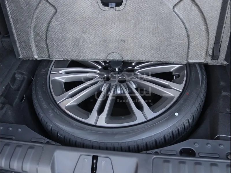 2023 لاند روفر رينج روفر سبورت اس اي