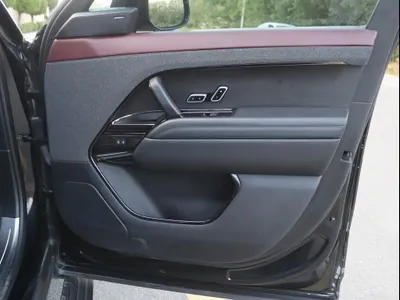 2023 لاند روفر رينج روفر سبورت اس اي