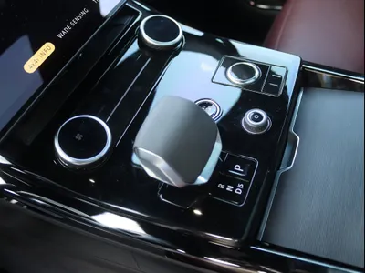 2023 لاند روفر رينج روفر سبورت اس اي