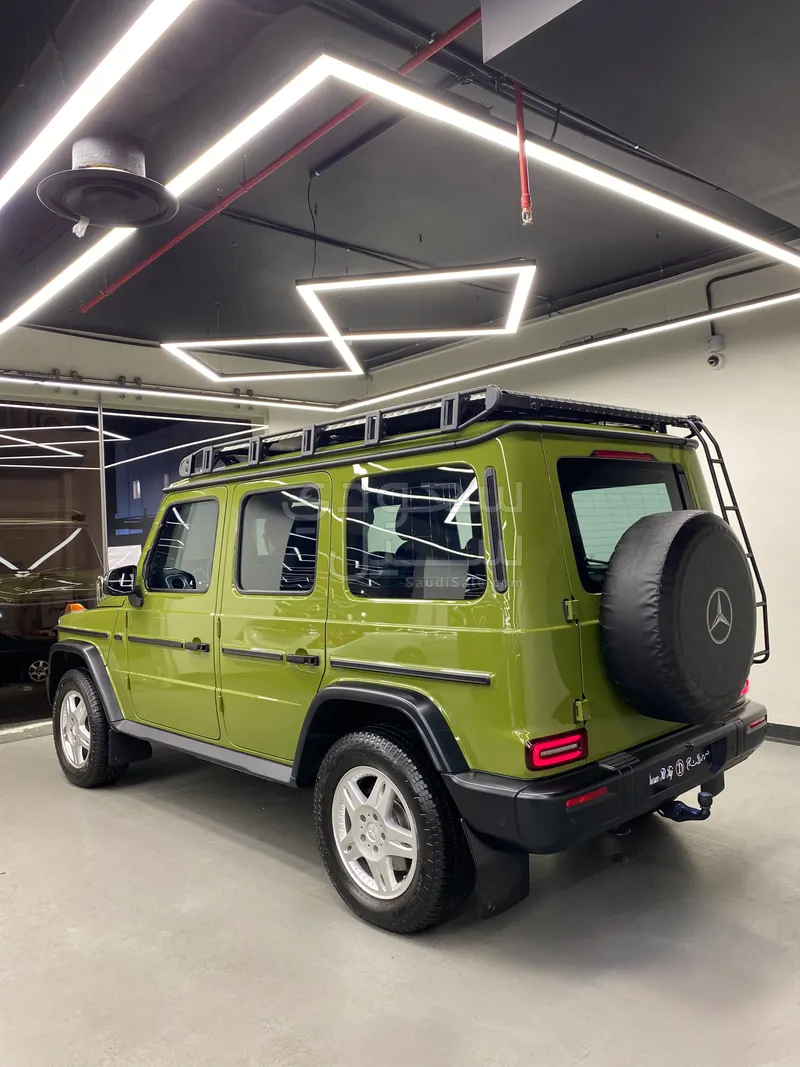 2025 مرسيدس - بنز جي 500 أي إم جي