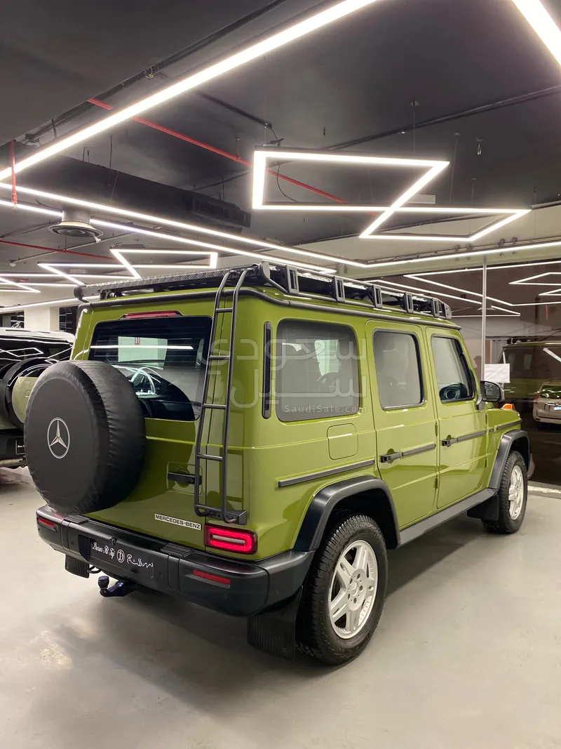 2025 مرسيدس - بنز جي 500 أي إم جي